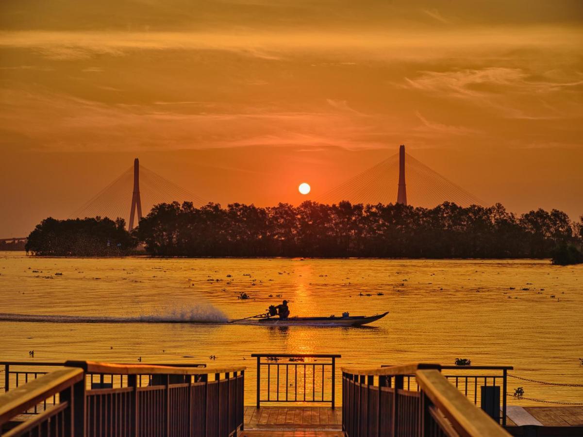 Legacy Mekong Hotel Can Tho Bagian luar foto