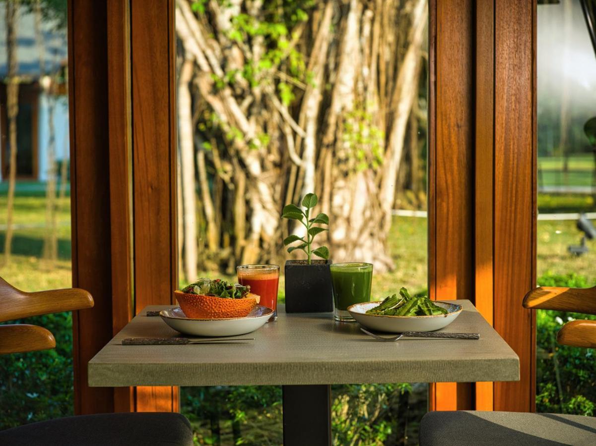 Legacy Mekong Hotel Can Tho Bagian luar foto